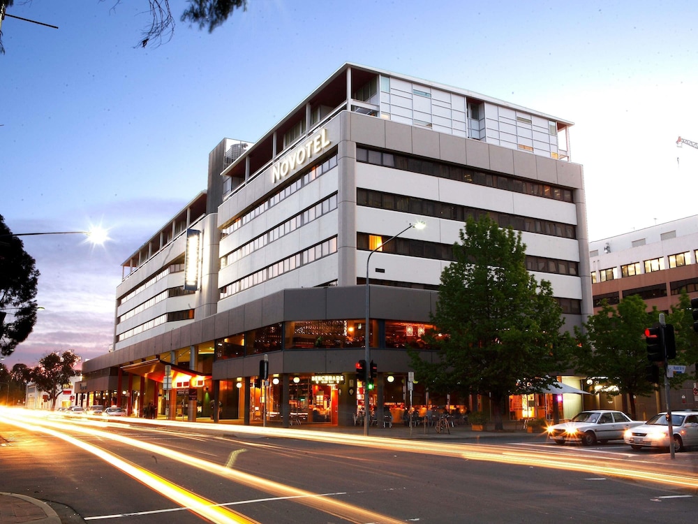 Novotel Canberra in Canberra, Australia