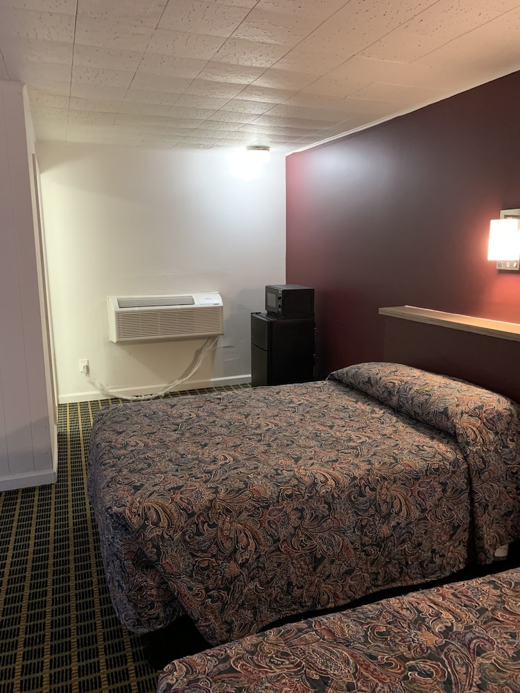 Boone Trail Inn - photo 6