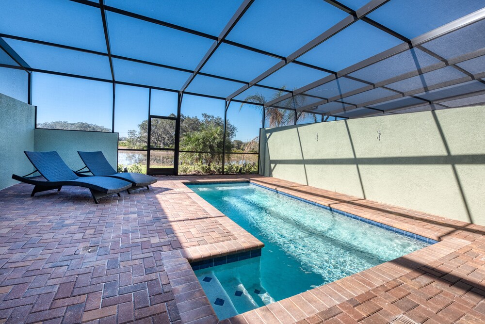 Magic Retreat Near Disney Sleeps 12 Private Pool Sol101 - photo 4