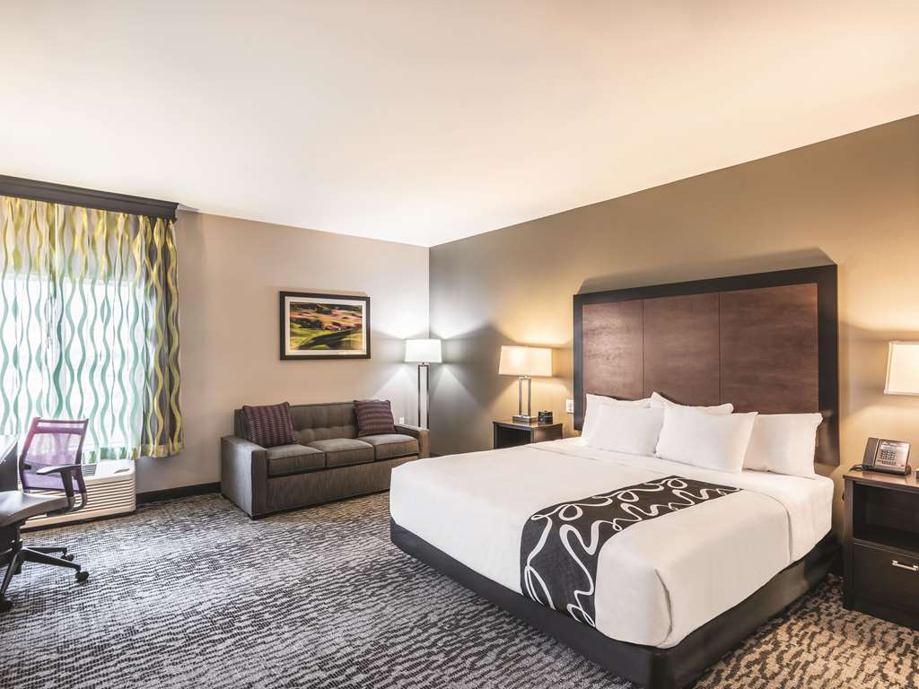 La Quinta Inn & Suites by Wyndham Walla Walla - photo 13