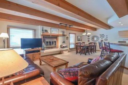 The Snowflower Retreat — 4-Star Luxury Hotel in Crested Butte, United States