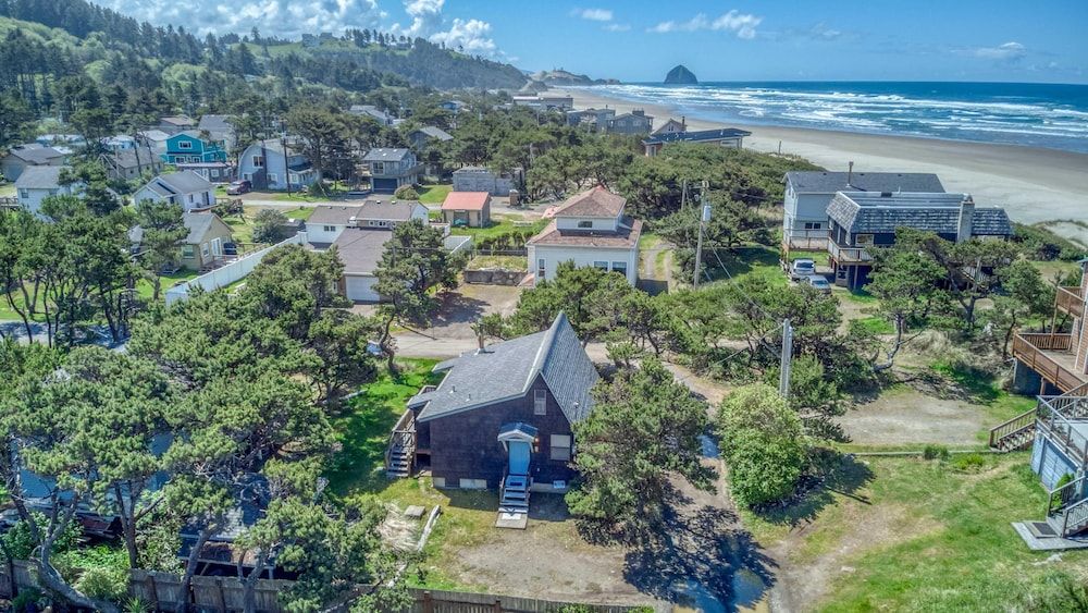 Sisters Beach Retreat Meredith Lodging — Cloverdale