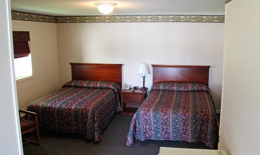 Potsdam Inn - photo 19
