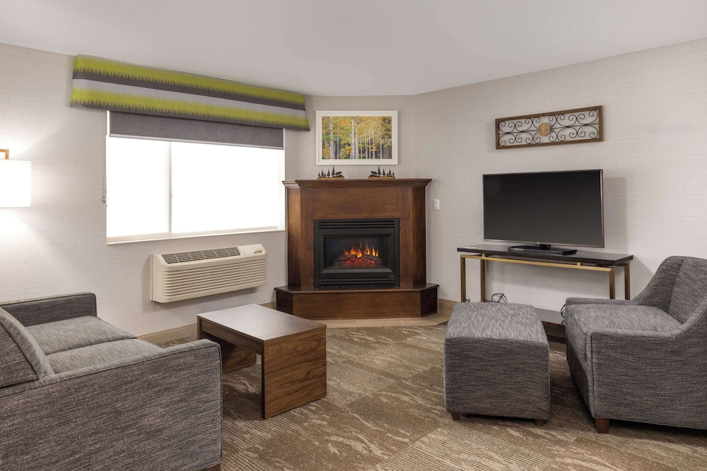 Hampton Inn Kalispell - photo 43