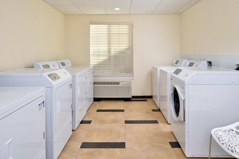 Candlewood Suites Lodi by IHG - photo 23