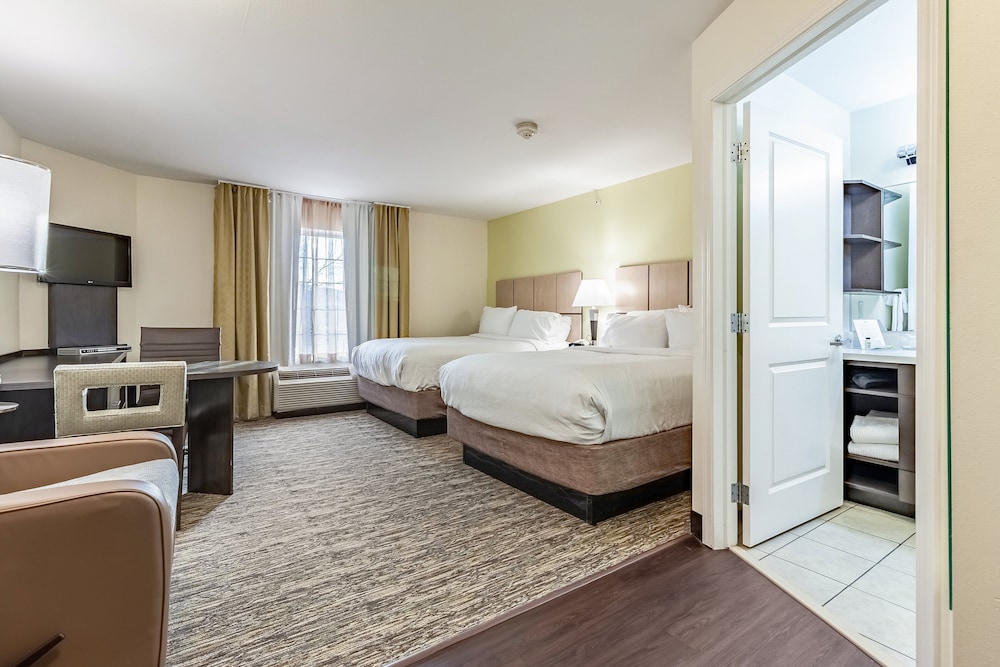 Candlewood Suites Lincoln by IHG - photo 14