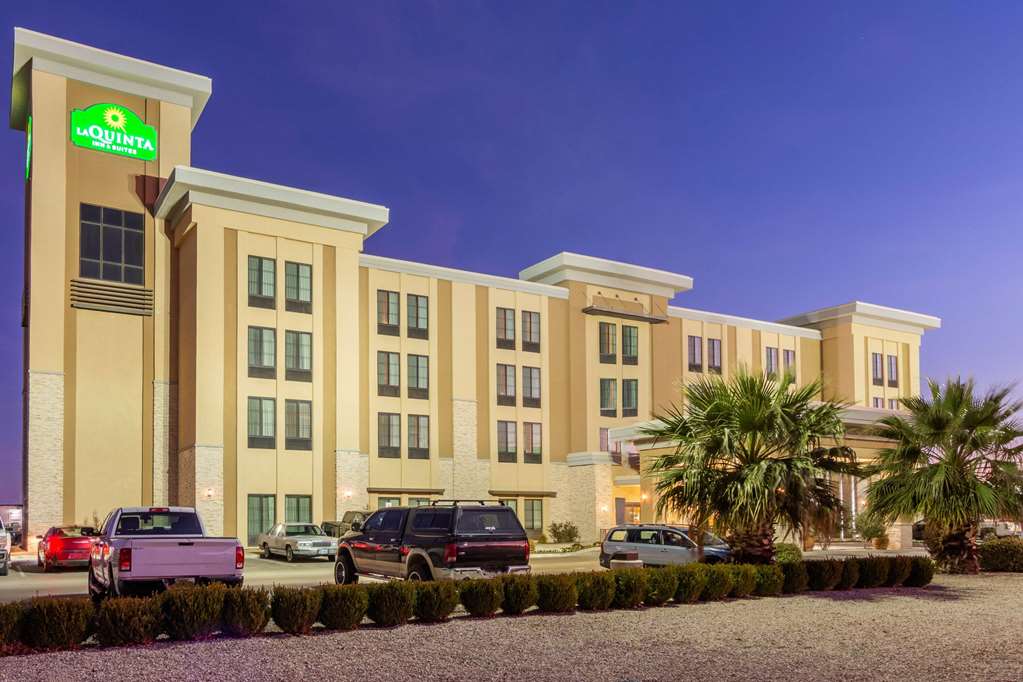 La Quinta Inn & Suites by Wyndham Carlsbad - photo 6