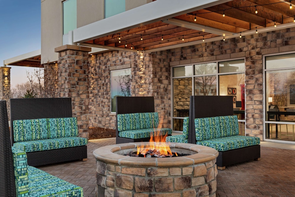 Home2 Suites by Hilton Colorado Springs South - photo 36