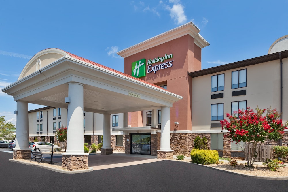Holiday Inn Express Waldorf by IHG - photo 40