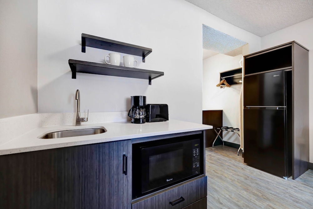 Studio6 Rock Springs WY Flaming Gorge - photo 13