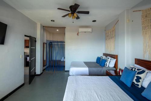Casa Vista Del Rey 21803928 — Puerto Angel