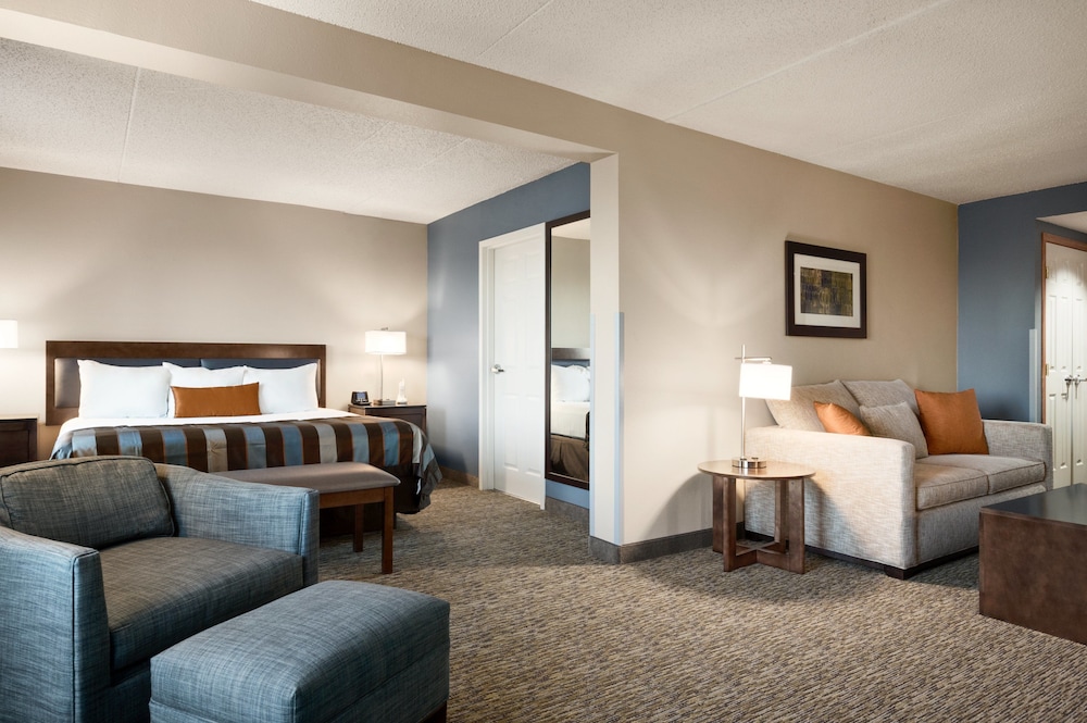 Wingate by Wyndham Fargo - photo 5