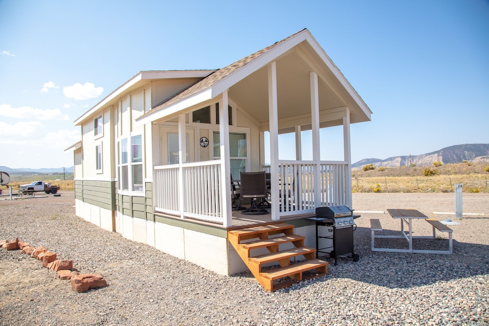 Trail and Hitch Tiny Home Hotel and RV - photo 20