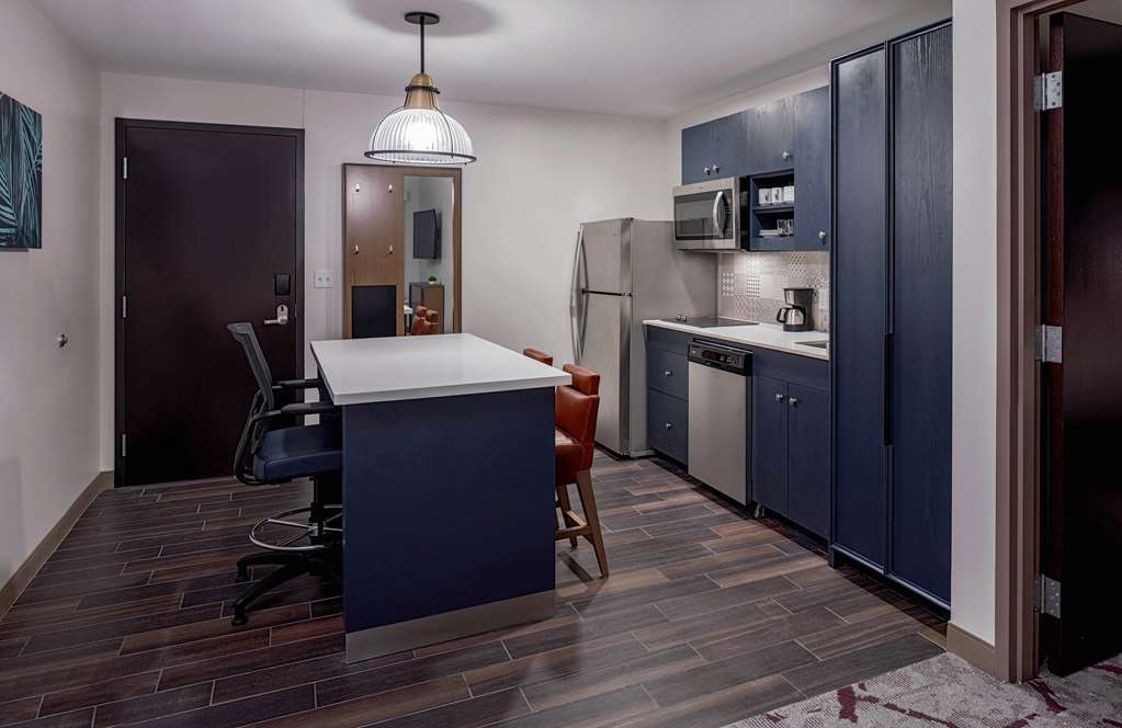 Hyatt House Tampa Downtown - photo 36