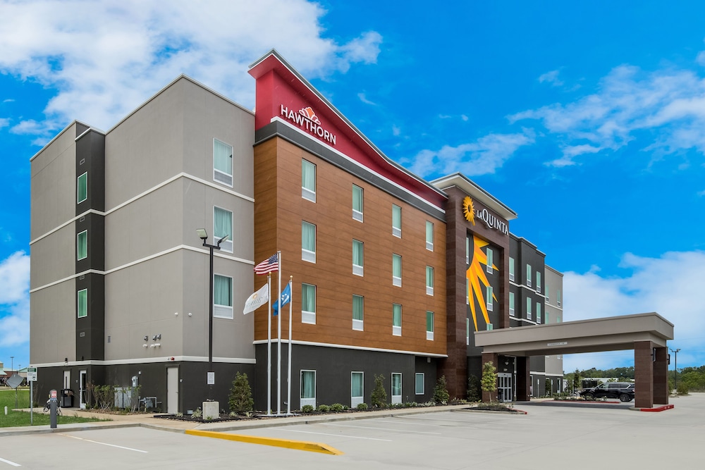 Hawthorn Extended Stay by Wyndham Sulphur in Sulphur, United States