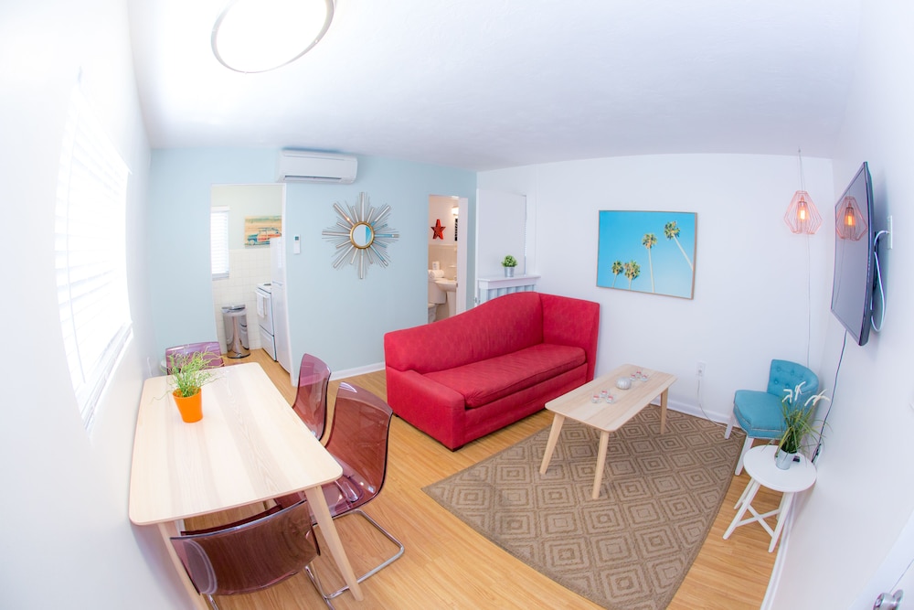 St Pete Beach Suites - photo 59