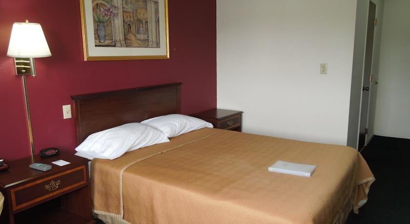 Travelodge Fremont - photo 8