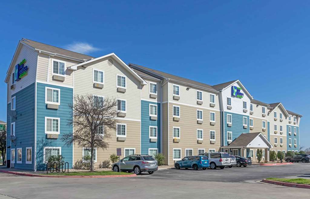 WoodSpring Suites Austin Northwest - photo 4