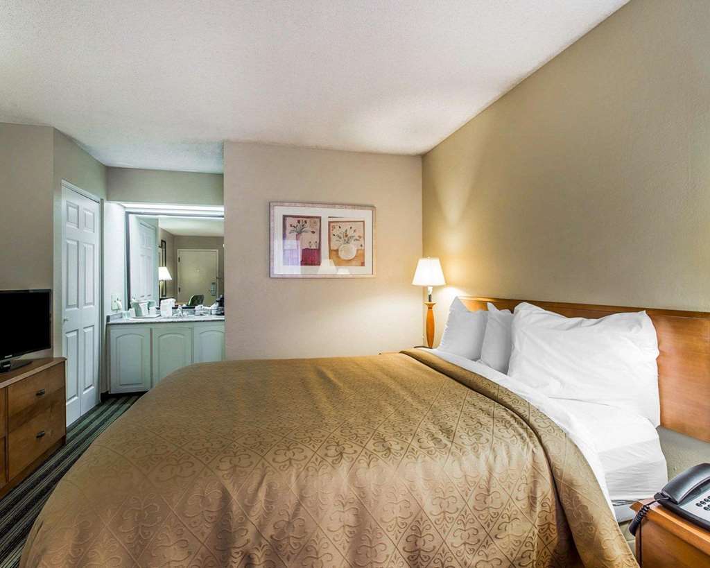 Quality Inn At the Mall Valdosta - photo 14