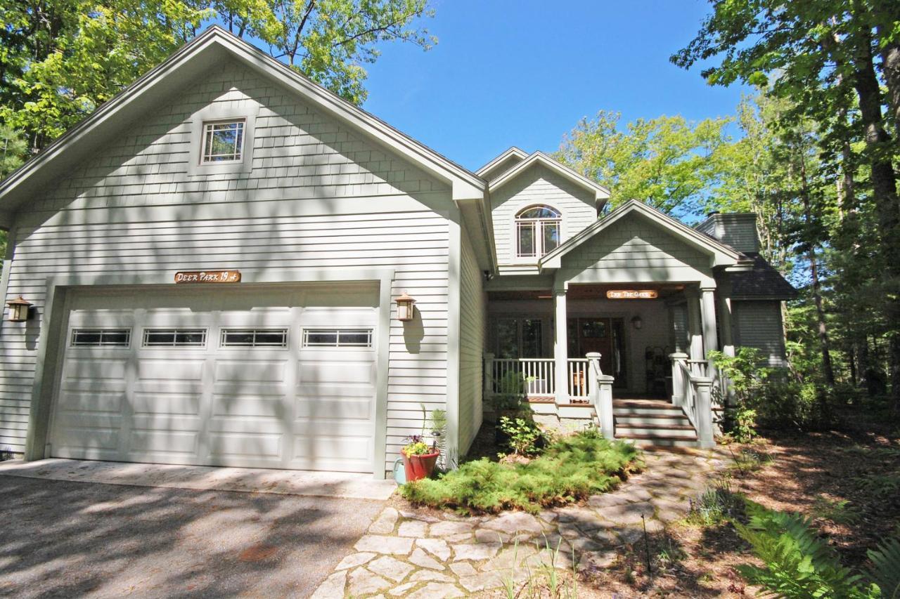 Deer Park 19 ‘Inn the Oaks’ in Traverse City, United States