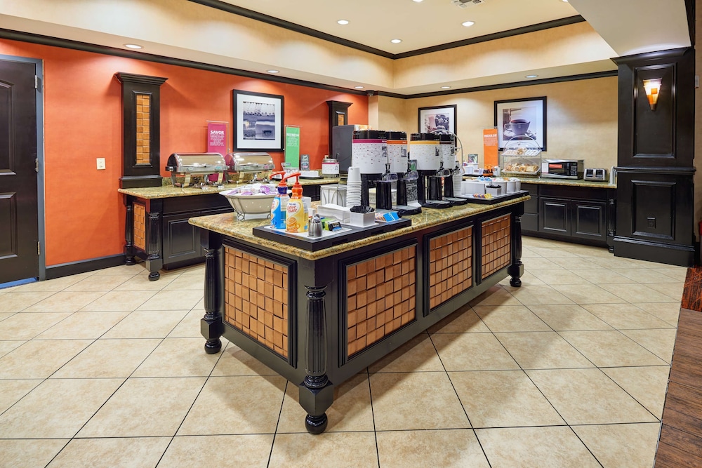 Hampton Inn & Suites Waco South - photo 36