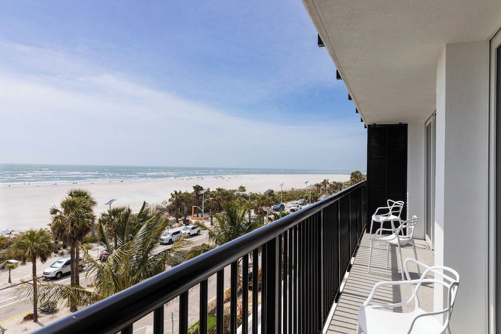 Cirque St. Armands Beachside - photo 17