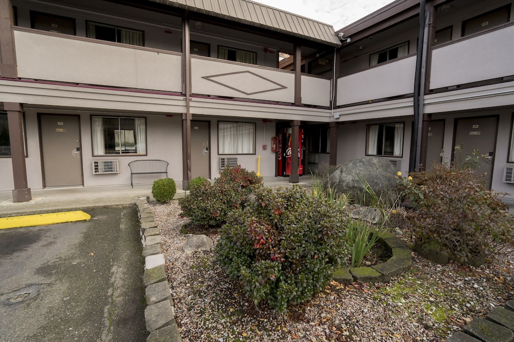 Seatac Inn - photo 33