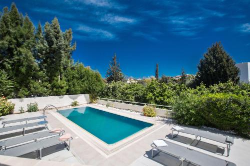 Merab Center Villas