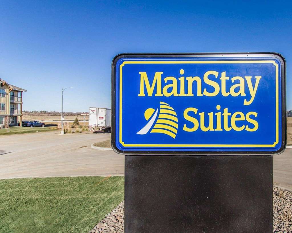 MainStay Suites Watford City Event Center - photo 2