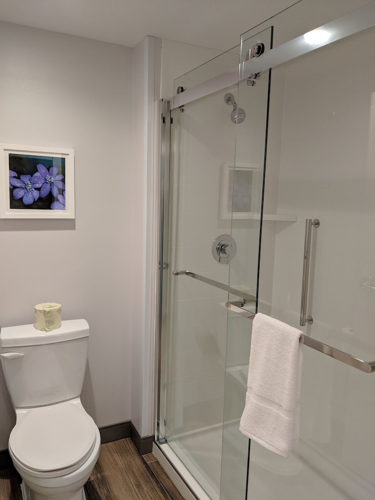 Hampton Inn & Suites Rocky Hill Hartford South - photo 33