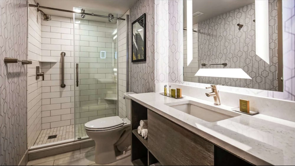 The Kingsley Bloomfield Hills a DoubleTree by Hilton - photo 46