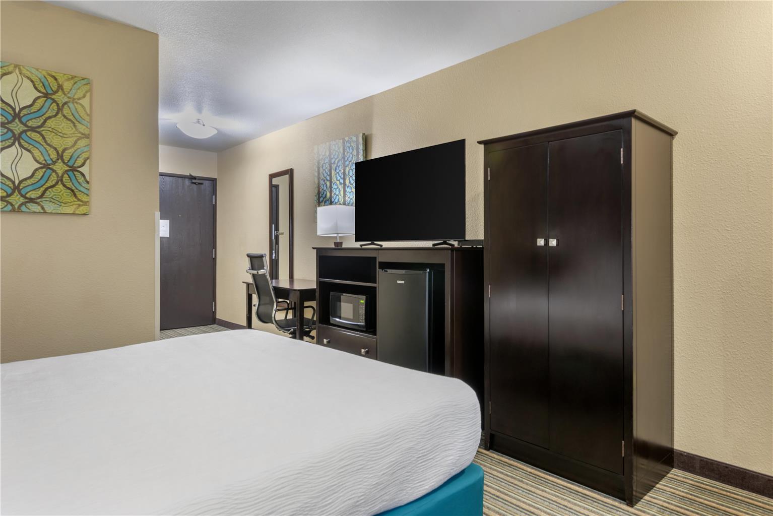 Best Western Long Beach Inn - photo 22