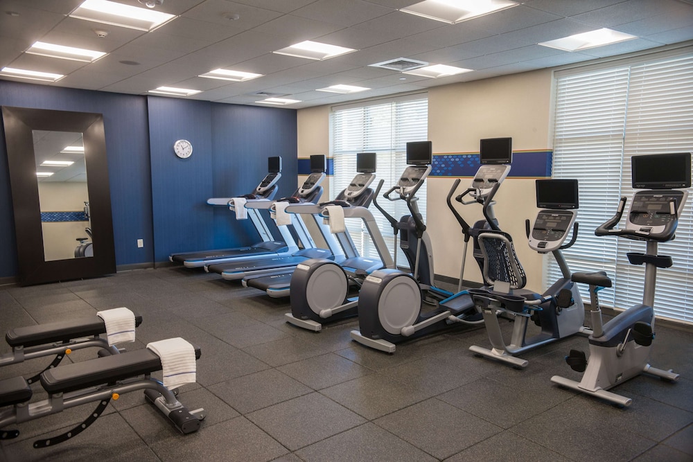 Hampton Inn & Suites Charlotte Ballantyne - photo 42