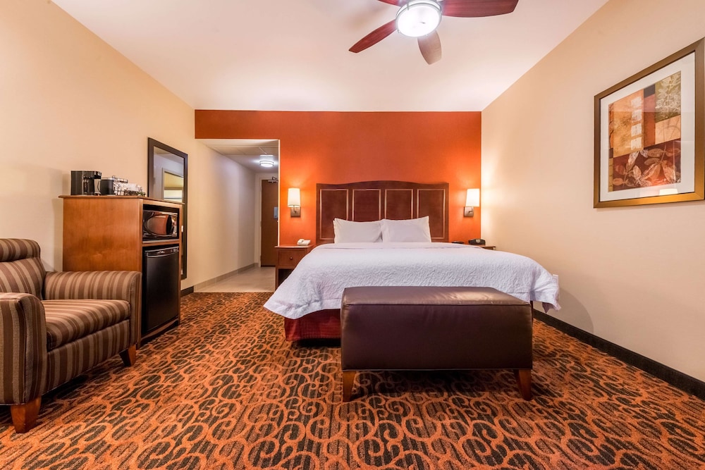 Hampton Inn & Suites Boulder North - photo 17