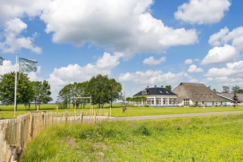 Landgoed Rijs — Unknown City — photo 3