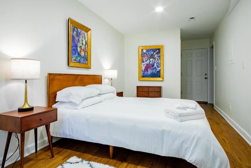A Classy Corner of DC Minutes walk to Dupont Circle — 4-Star Luxury Hotel in Washington, United States
