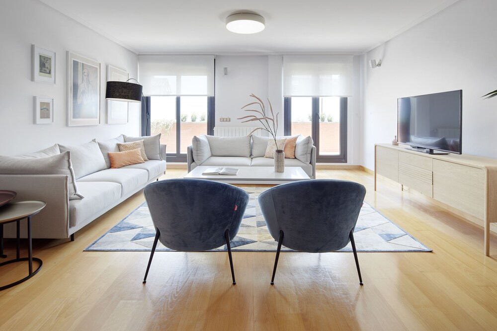 Peine del Viento by FeelFree Rentals — 4-Star Luxury Hotel in San Sebastian, Spain