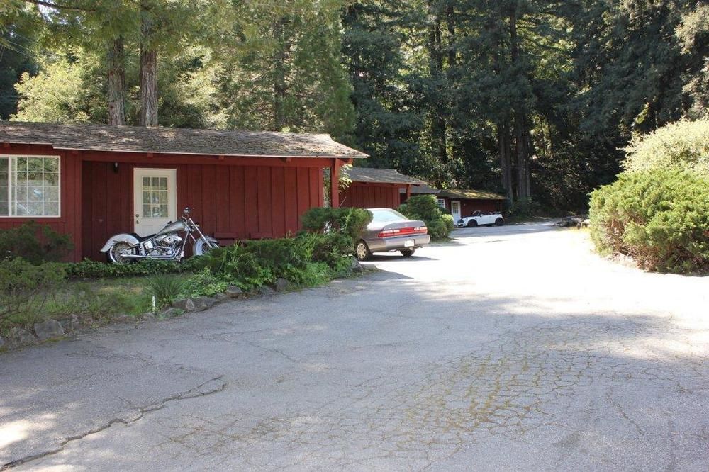 Jayes Timberlane Resort - photo 10