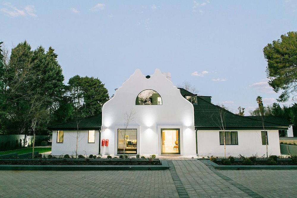 30 on Whites Guesthouse — 4-Star Luxury Hotel in Bloemfontein, South Africa