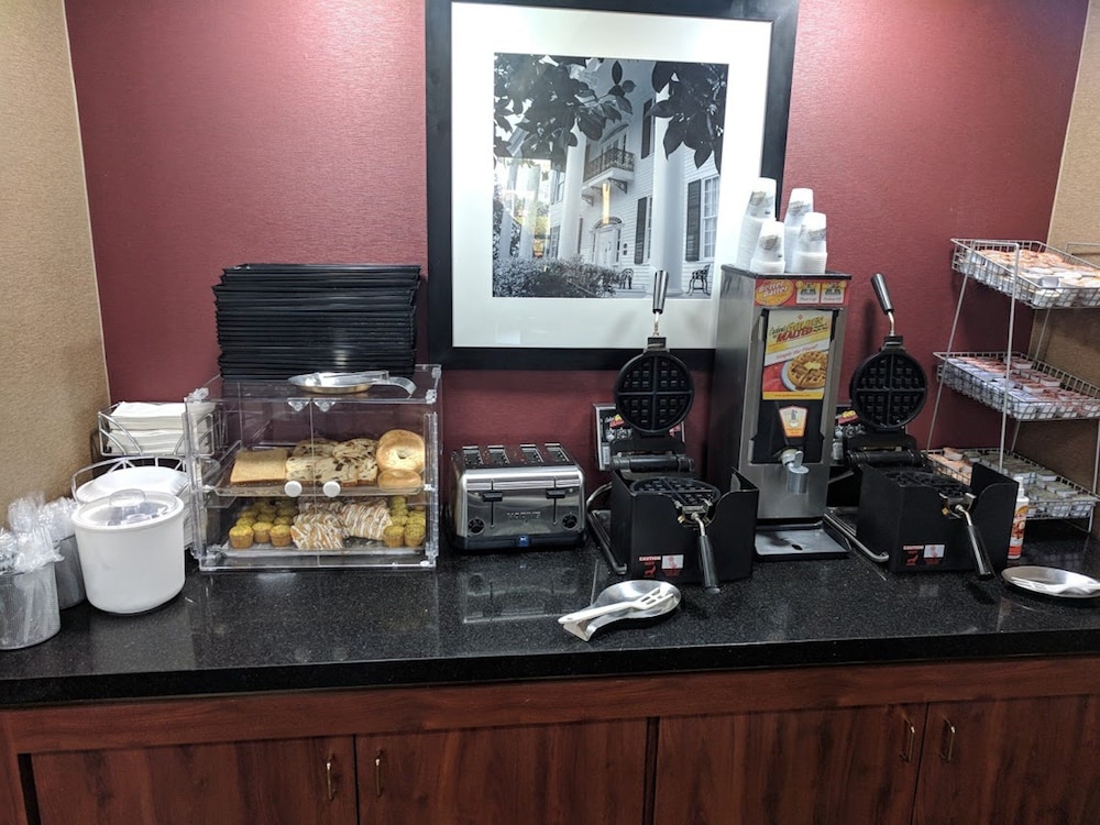 Red Roof Inn Prattville - photo 37