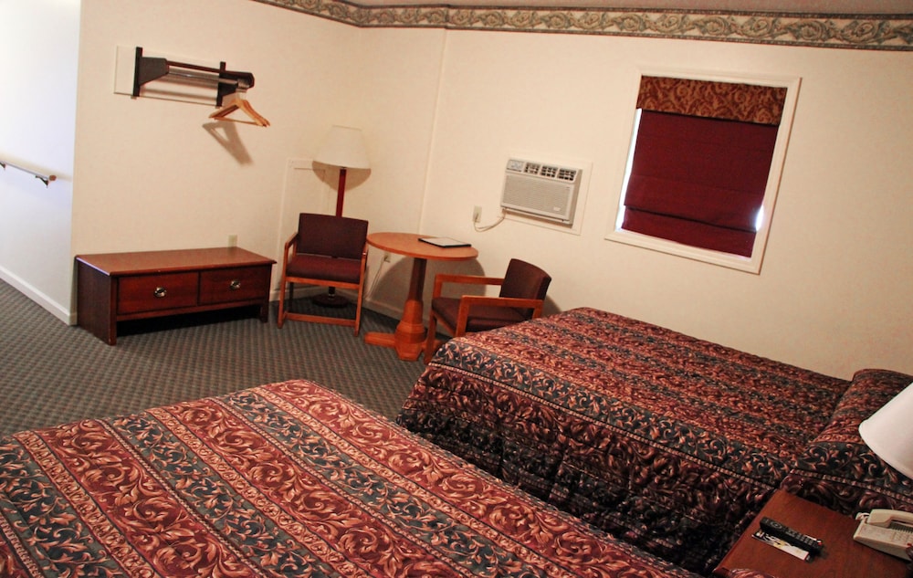 Potsdam Inn - photo 11