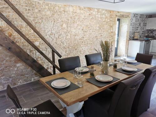 Gîte familial à charras - carbon neutral hotel in Unknown City