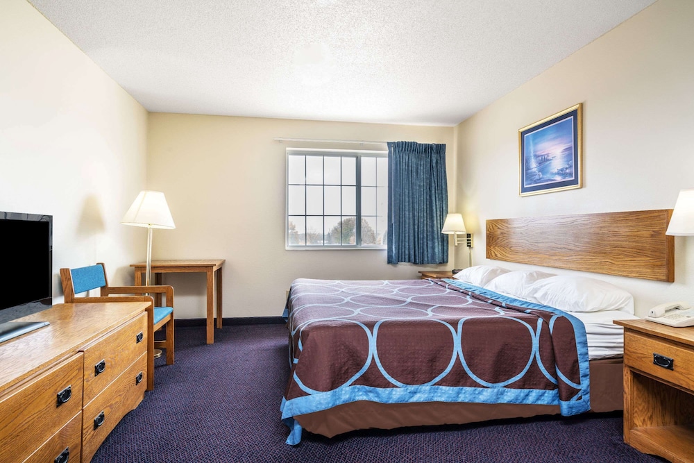 Super 8 by Wyndham Neillsville WI - photo 16