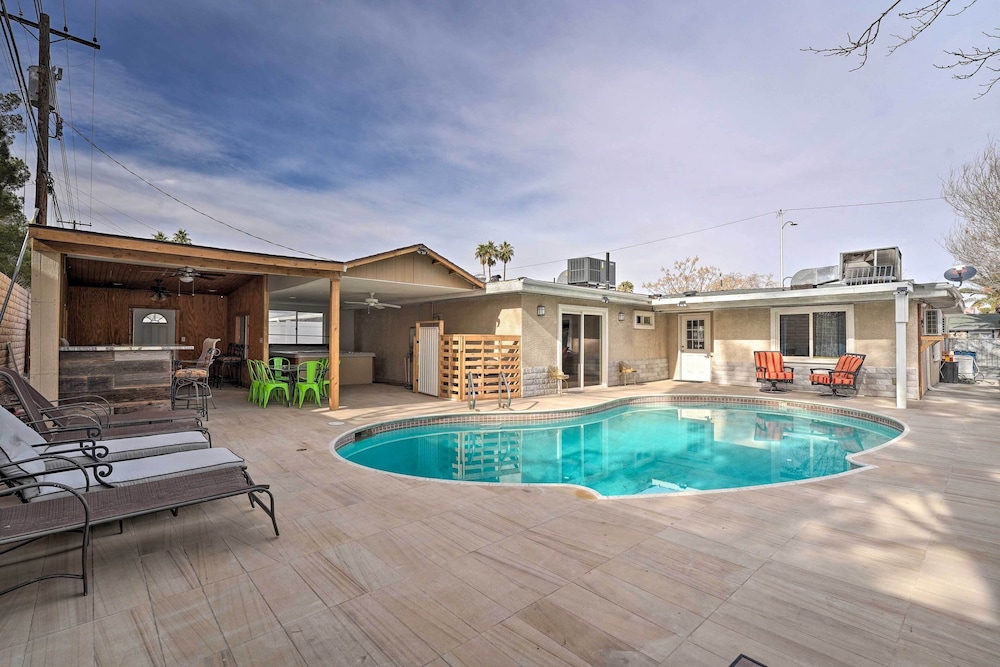 Home with Private Pool Near Las Vegas Strip