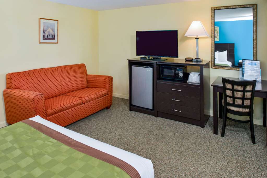 Rodeway Inn Orleans Cape Cod - photo 39