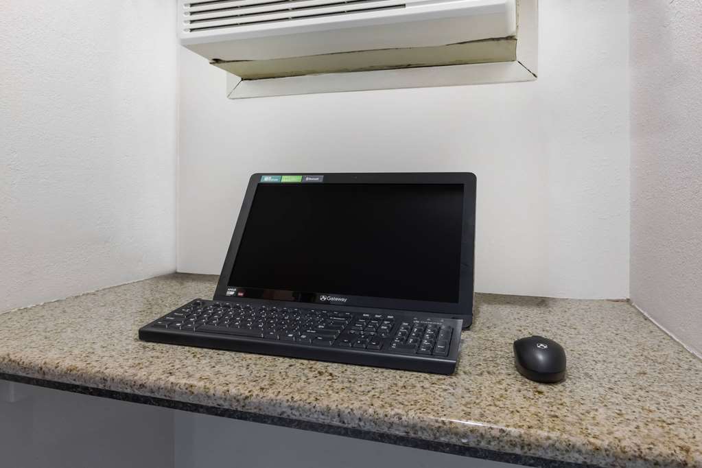 Days Inn by Wyndham Holland - photo 27