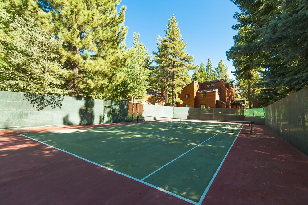 Mammoth Slopes Lodging - photo 22