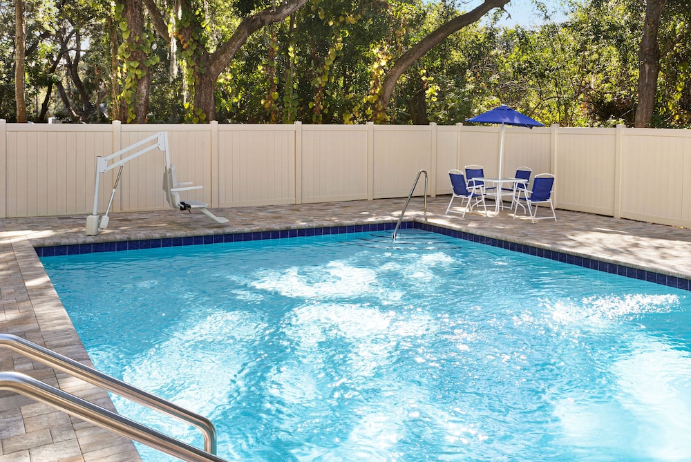 Candlewood Suites Safety Harbor Clearwater NE by IHG - photo 22
