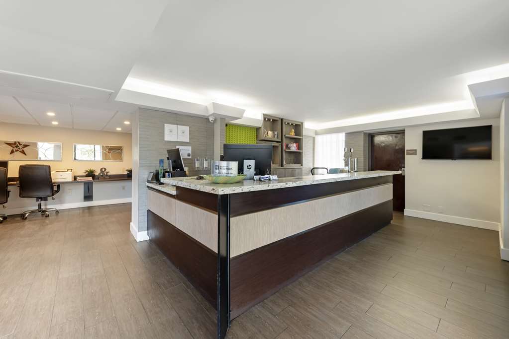 Best Western Plus Austin Central - photo 34