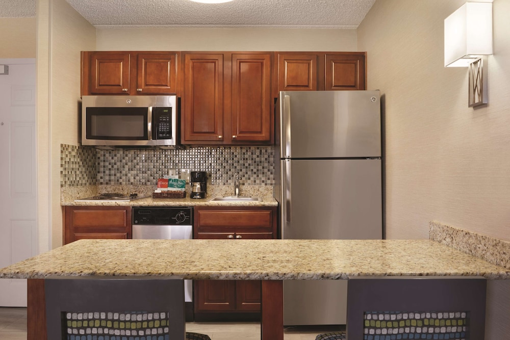 Homewood Suites by Hilton Williamsburg - photo 23